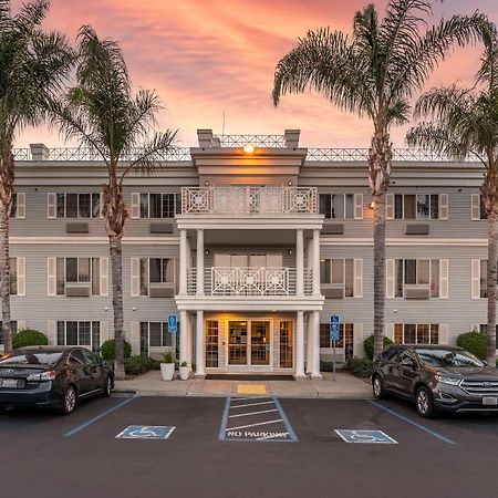Best Western Luxury Inn Трейси Экстерьер фото